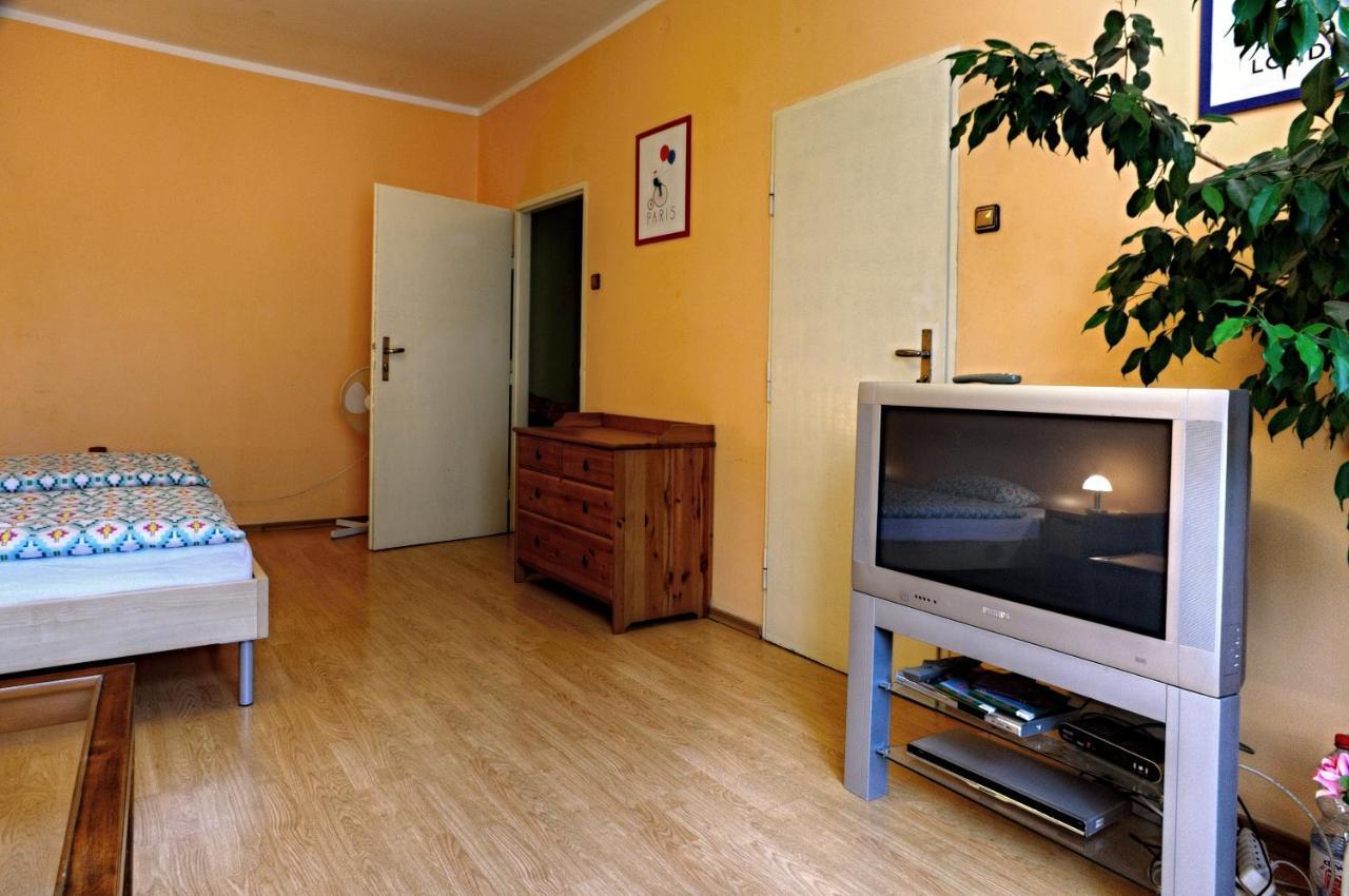 Apartments Letna Praga Esterno foto